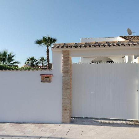 Acogedora Casa Con Piscina Villa Torrevieja Exterior foto